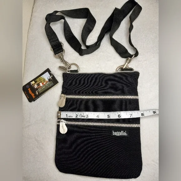 Baggallini NWT 3 Zipper Crossbody Bag - Picture 5 of 5